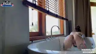 Marseline Топ Мастурбация в ванне _ 2 в одном + бонус _ NIGONIKA лучшее порно 2023