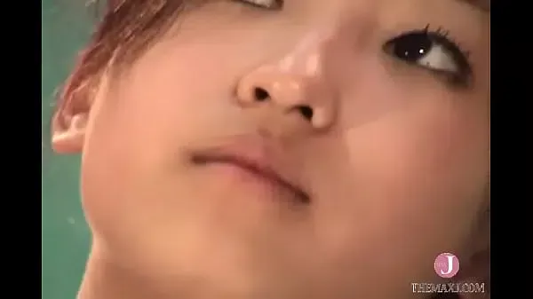 Model’s egg, changing clothes, sneak peek 01 – Free5