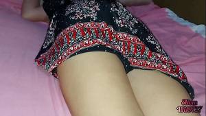 My stepsister’s virgin pussy when she comes to visit me, how cute it is under her dress