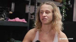 Ersties – Nina J’s heißes Workout im Fitnessstudio