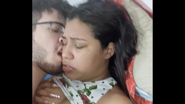 follada la secretaria morena de 18 años de tetas grandes caídas morena de united states video full hd xnxx