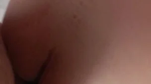 Secretaria es culiada por su jefe después de una reunión