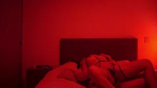 After office con mi compañera de trabajo – me cabalga y gime mucho