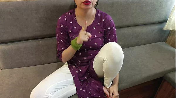 Desi step mom seduces her step son succking dick elwet pusssy licking in hindi