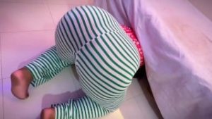 Huge Booty Saudi Beautiful Stepmom Stuck Under Bed & Want Anal Fuck From Stepson When She Clean Room