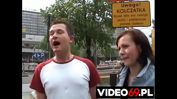 Darmowe filmy erotyczne – Parkingowe ruchanie – występuje Iza [ Podrywacze ]