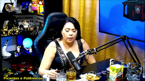 Podcast Picantes e Polêmicos Rabuda falando do mundo porno