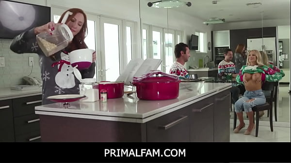 Emma Hix asking her stepdad Brad if he wants to feel her tight pussy – xvideos xxx porn xnx porno freeporn xvideo xxxvideos tits