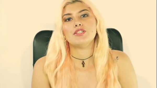 Entrevista a Bella Fox cuenta su trayectoria en el mundo del porno