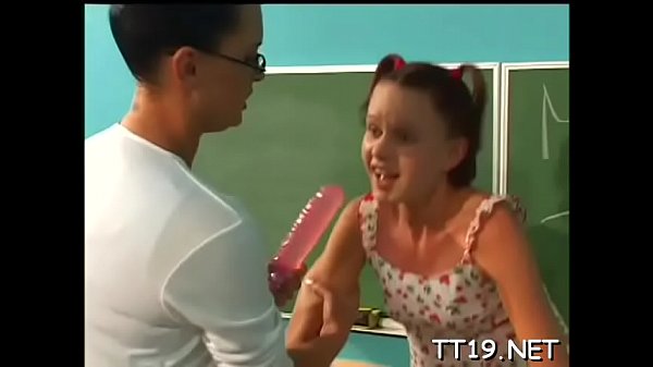 Teen’s tight slit drilled hard