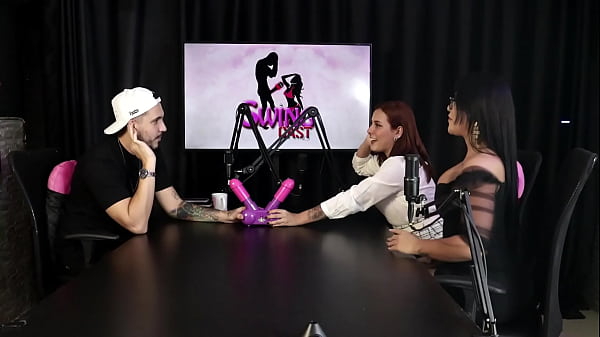 Gostosa safada fica pelada mostrando a buceta deliciosa após o jogo da punheta – Bia Ruyva & Jack Por (SHEER/RED)
