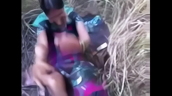 Tumkuru Aunty outdoor sex game – Free Videos Adult Sex Tube