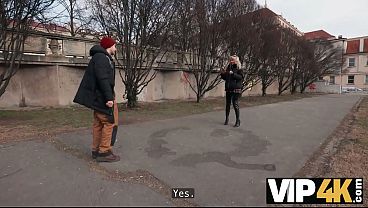 VIP4K. Cheating in front of cuckold